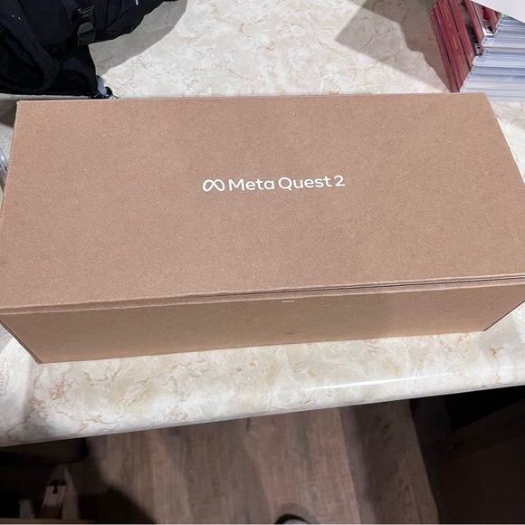 Oculus Quest 2 VR Headset 128 Gb - Picture 2 of 5